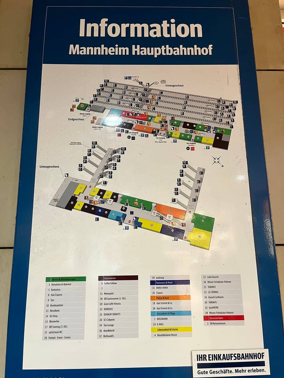 Modern Architecture & Amenities