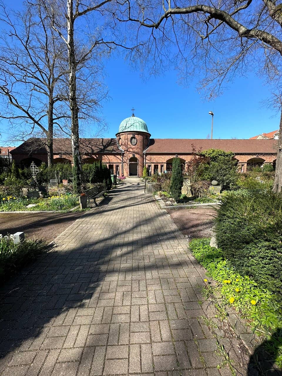 Well-Maintained Grounds
