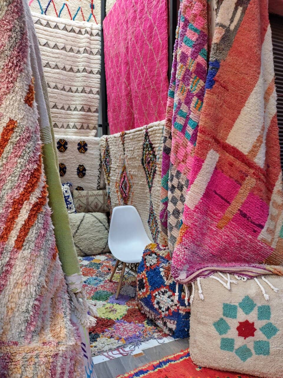Intricate Carpets & Rugs