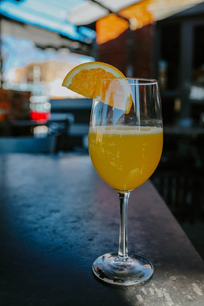 Lively Bar Scene & Atmosphere