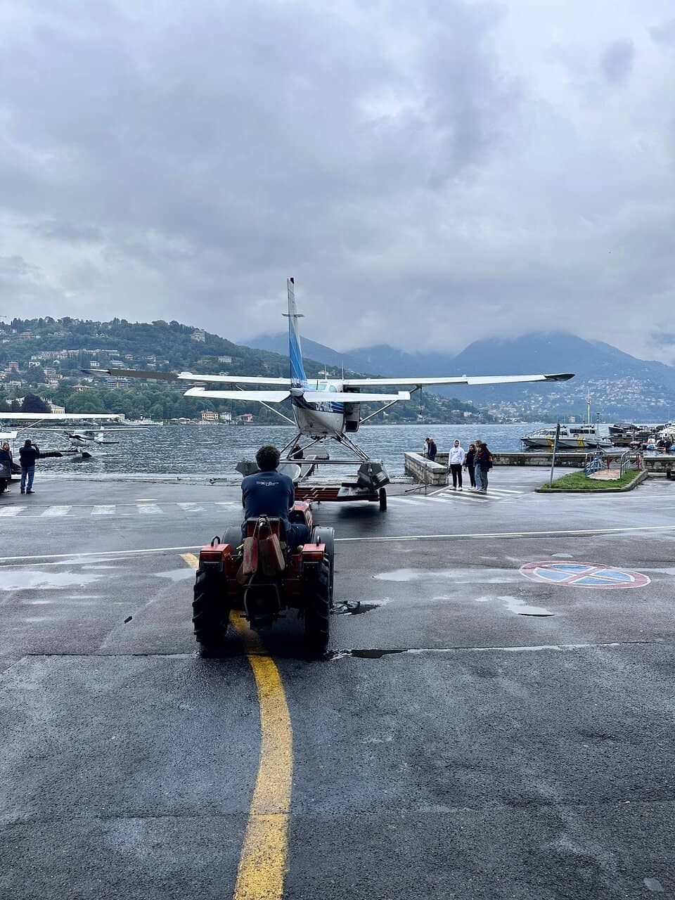 Seaplane Watching