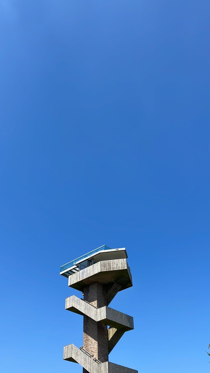 Wilhelminaturm β ist eine Aussichtsplattform
