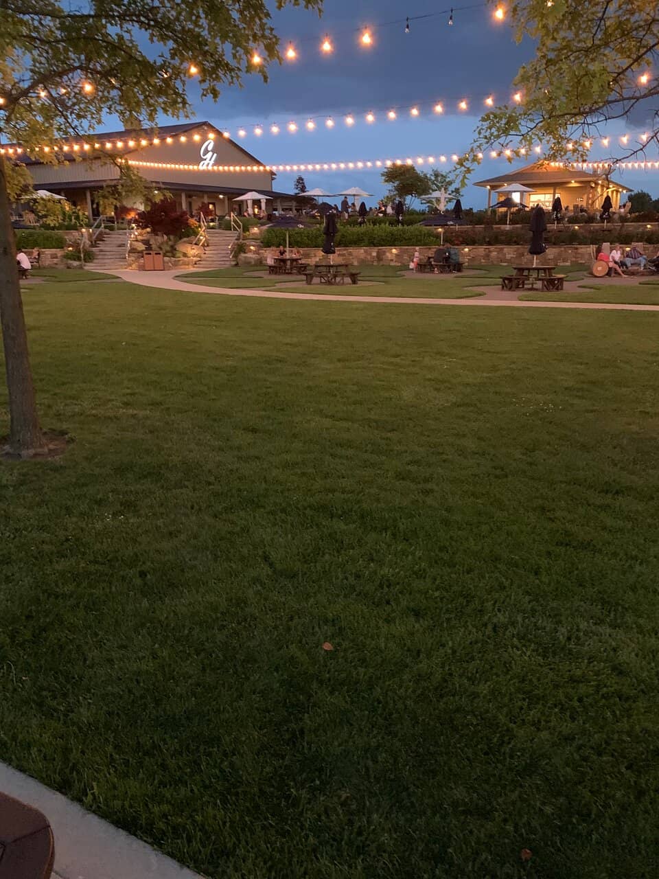 Estate-Grown Wines & Tastings