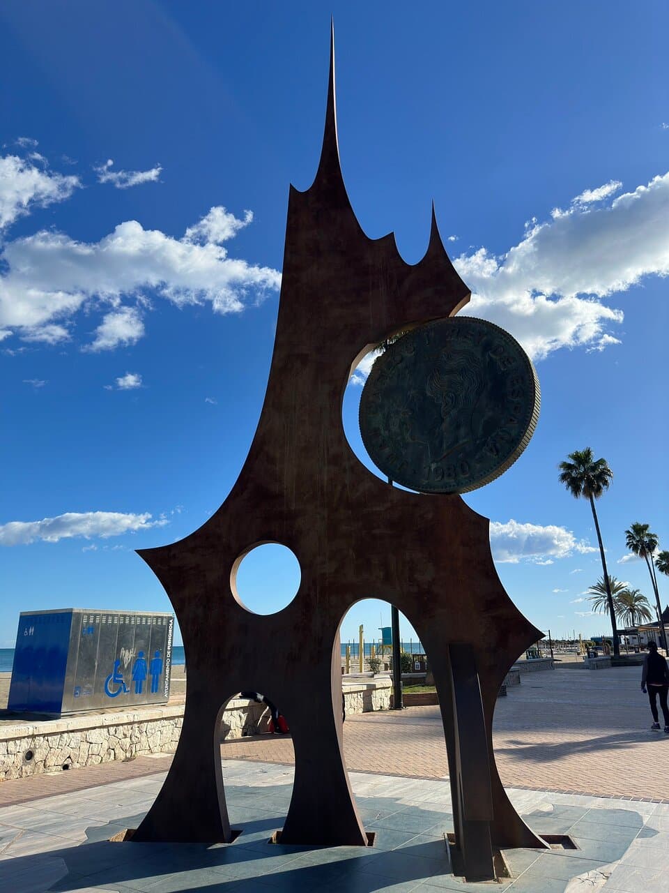 Monument to the Peseta