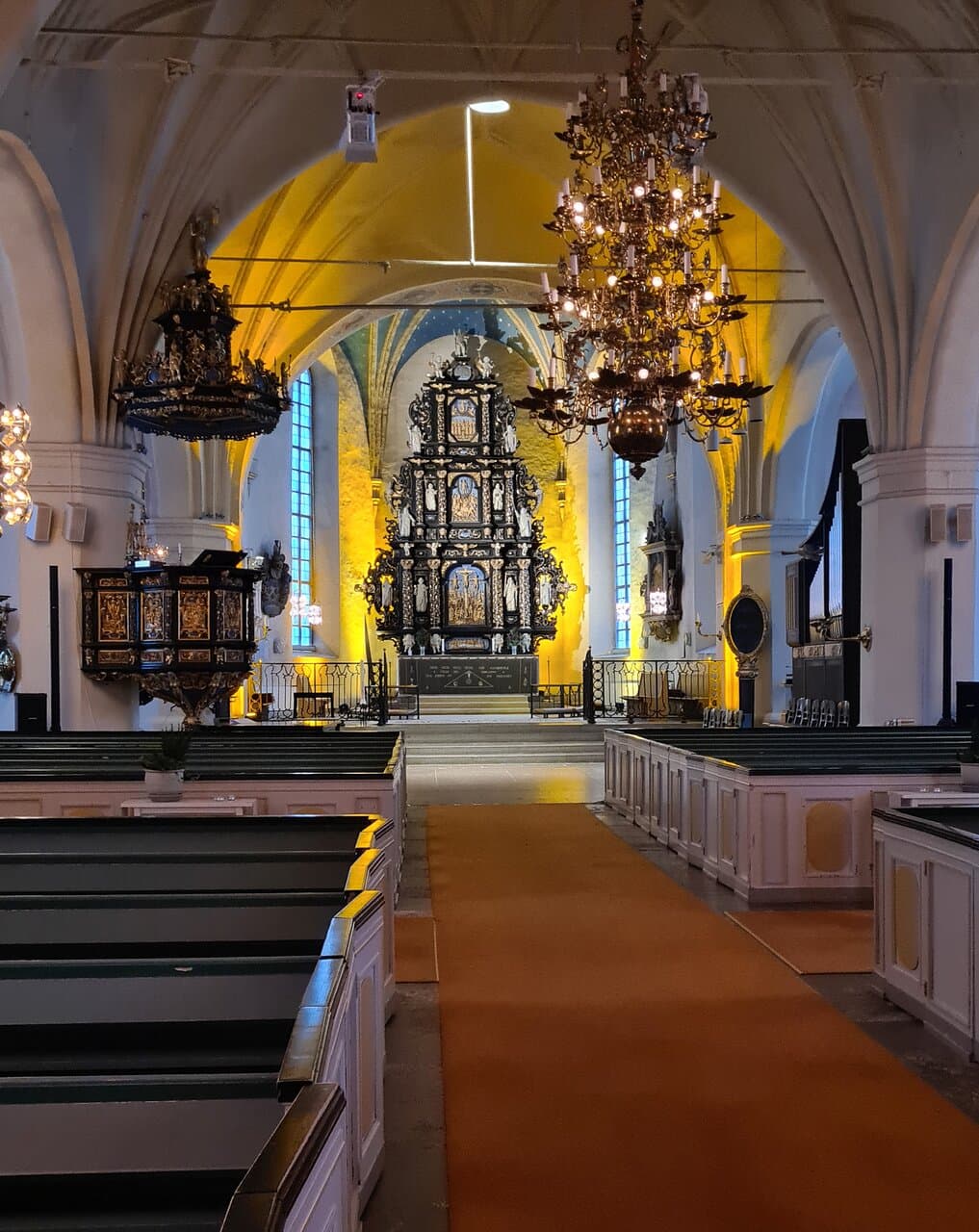 Heliga Trefaldighetskyrkan Gävle, interiör #1