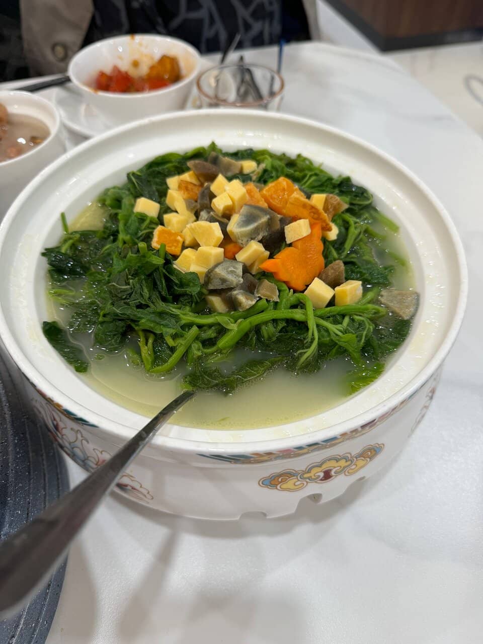 Spacious Dining for Gatherings