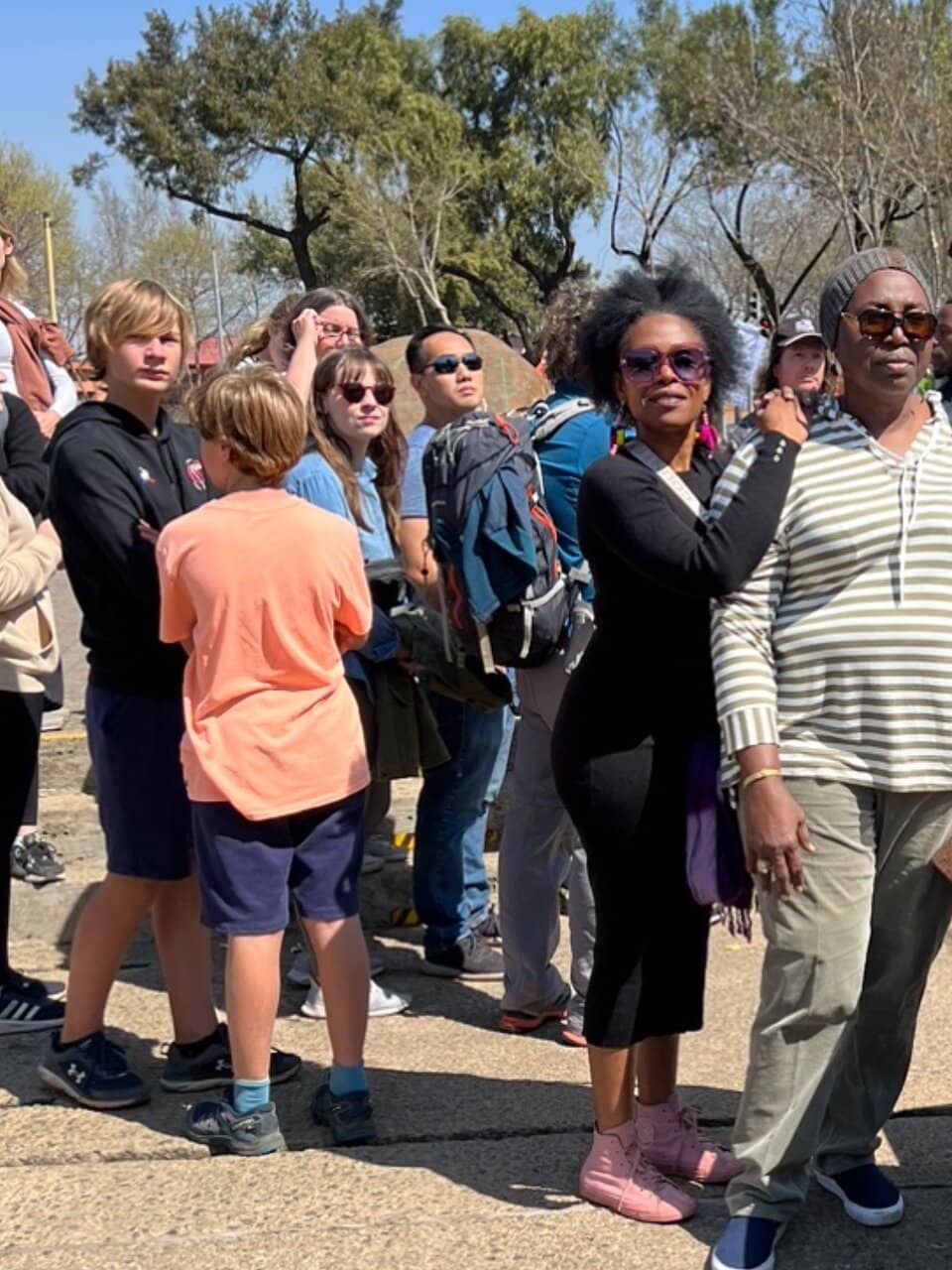 Local Eateries and Cafes