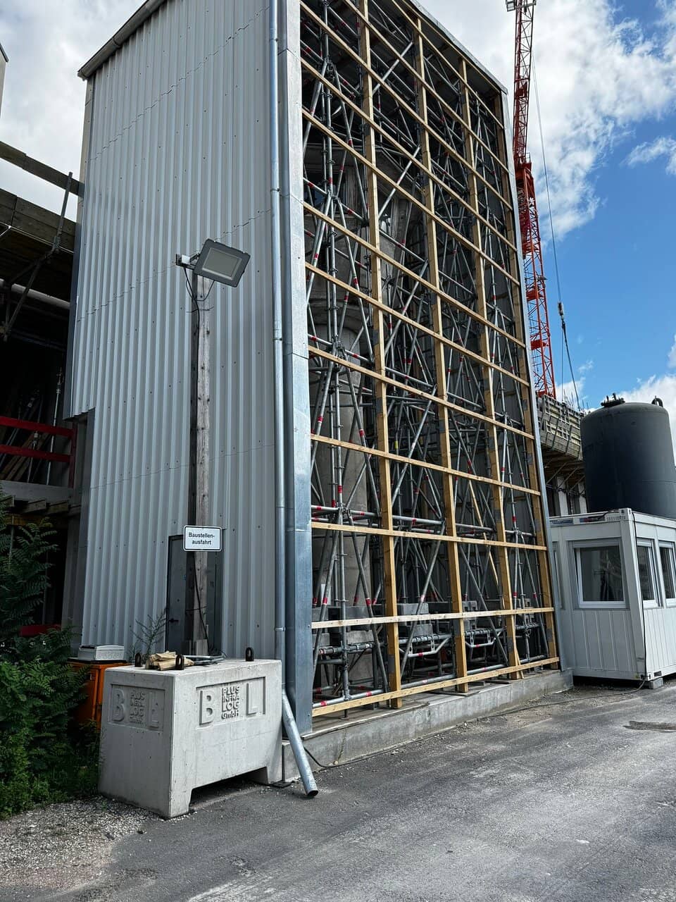 Vibrant Market Streets