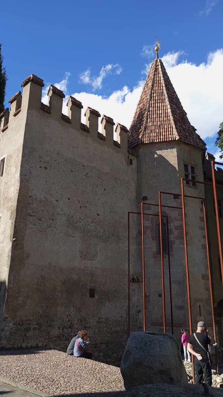 Charming Castle Chapel