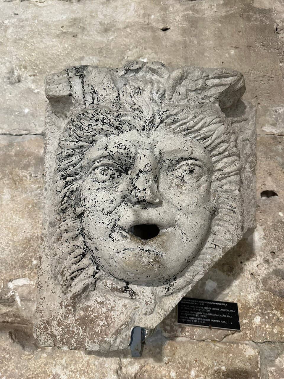 Forum Square Atmosphere