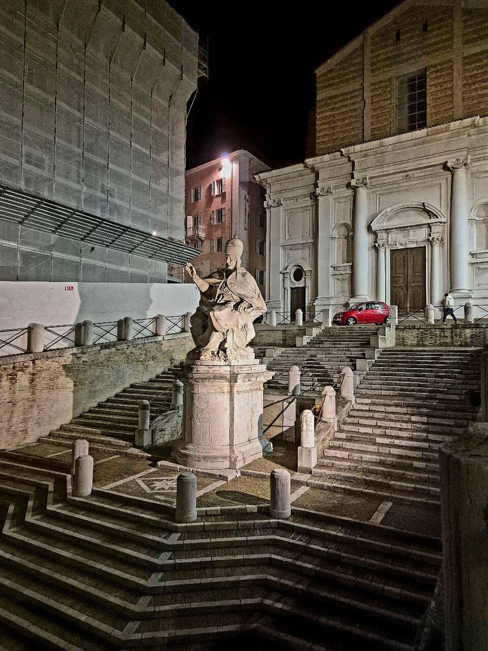 Statues of Charles III and Ferdinand I