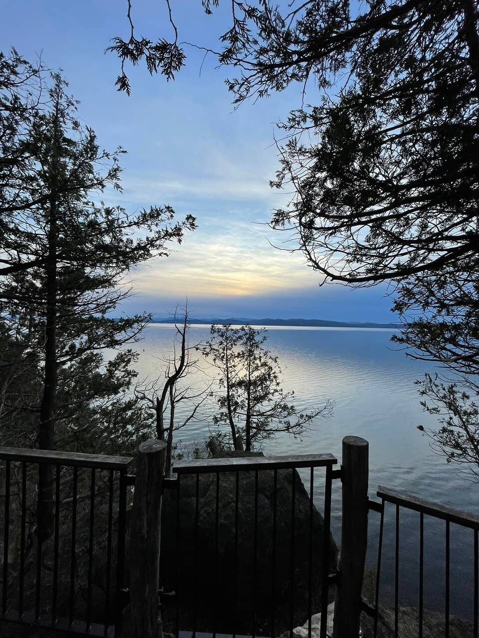 Lone Rock Point Trails