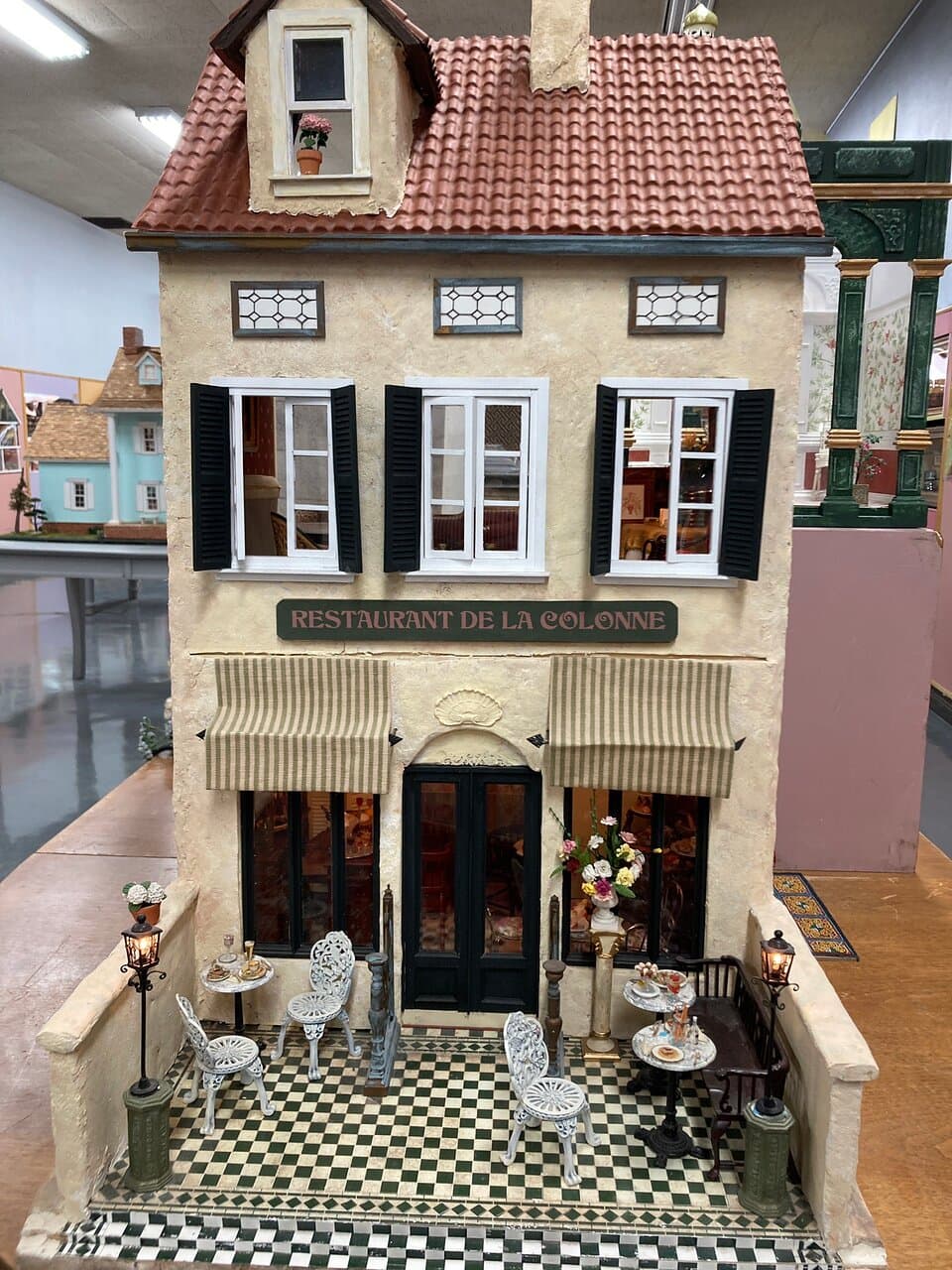 Miniatures and Curious Collections Museum