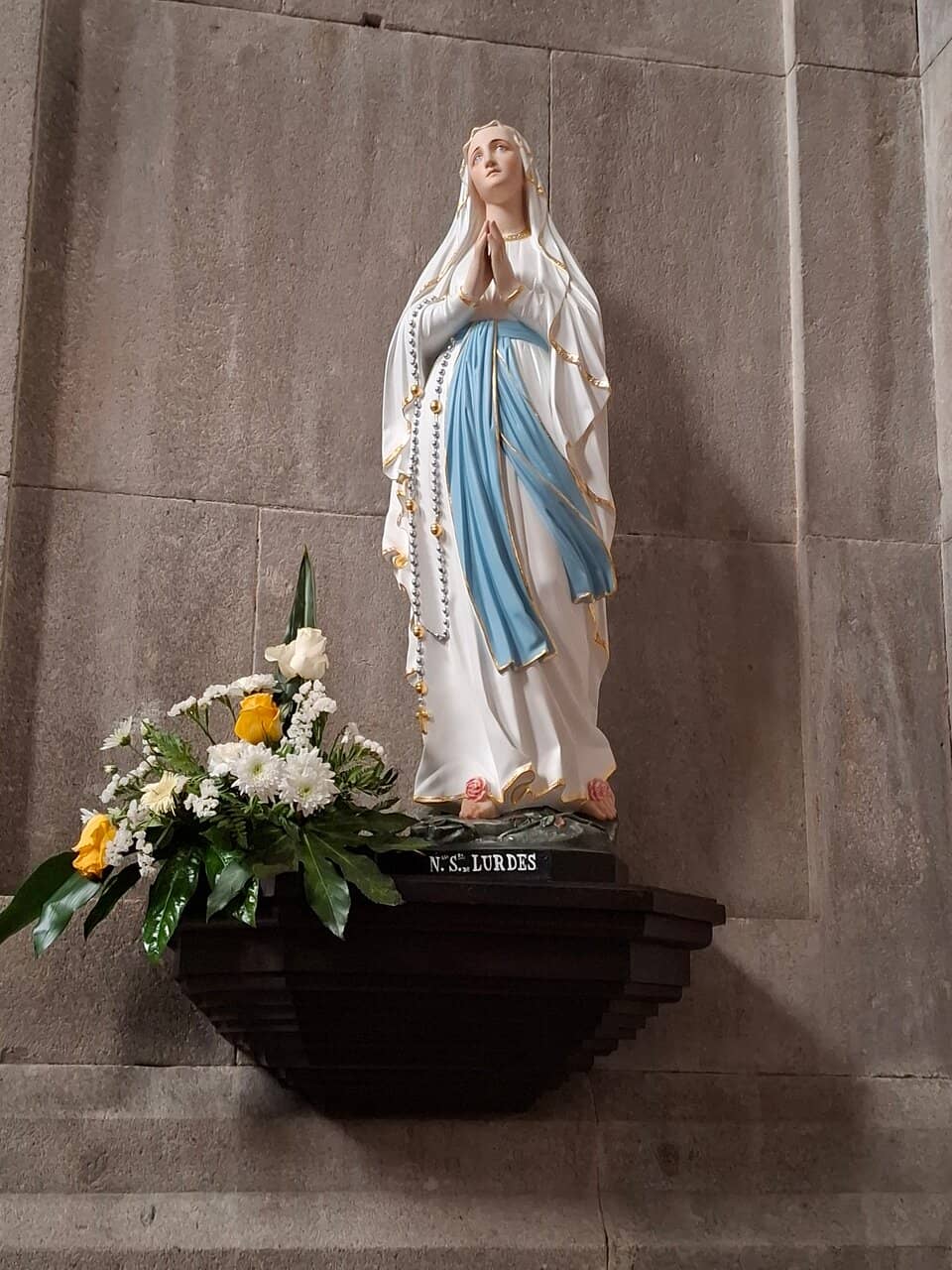 Striking Granite Architecture