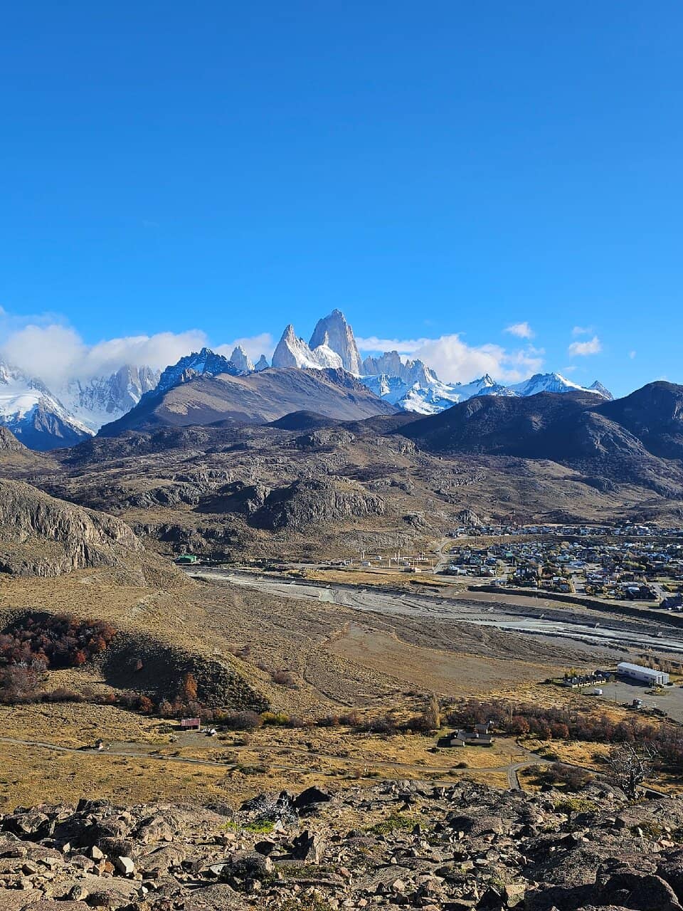 Lago Pehoé's Azure Waters