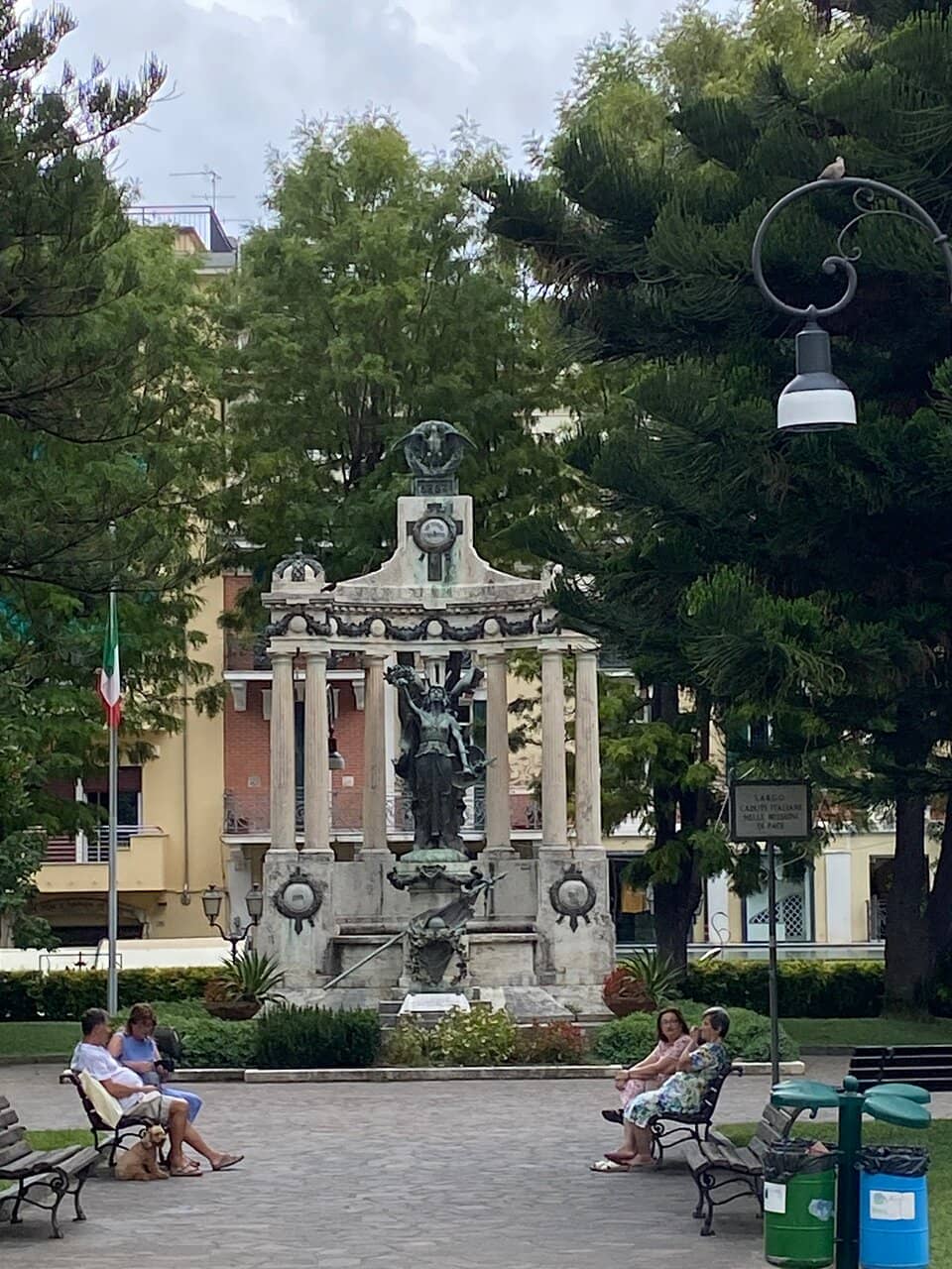 The Storks of Mastroianni