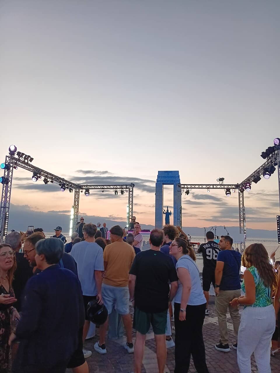 Art Installations & Monuments