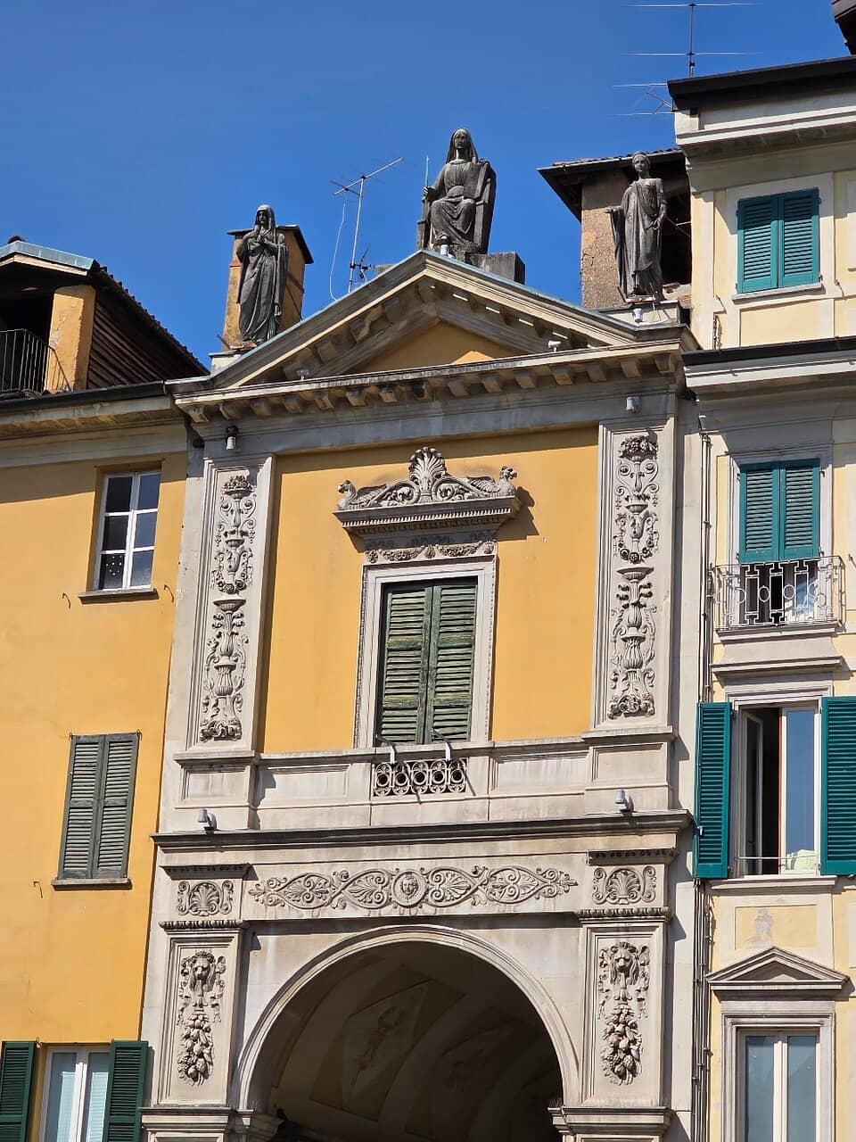 Milan Fashion Hub
