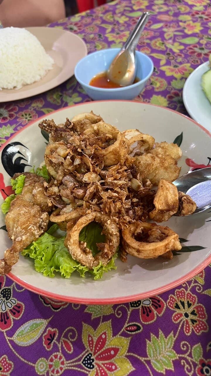 Signature Curry Crab