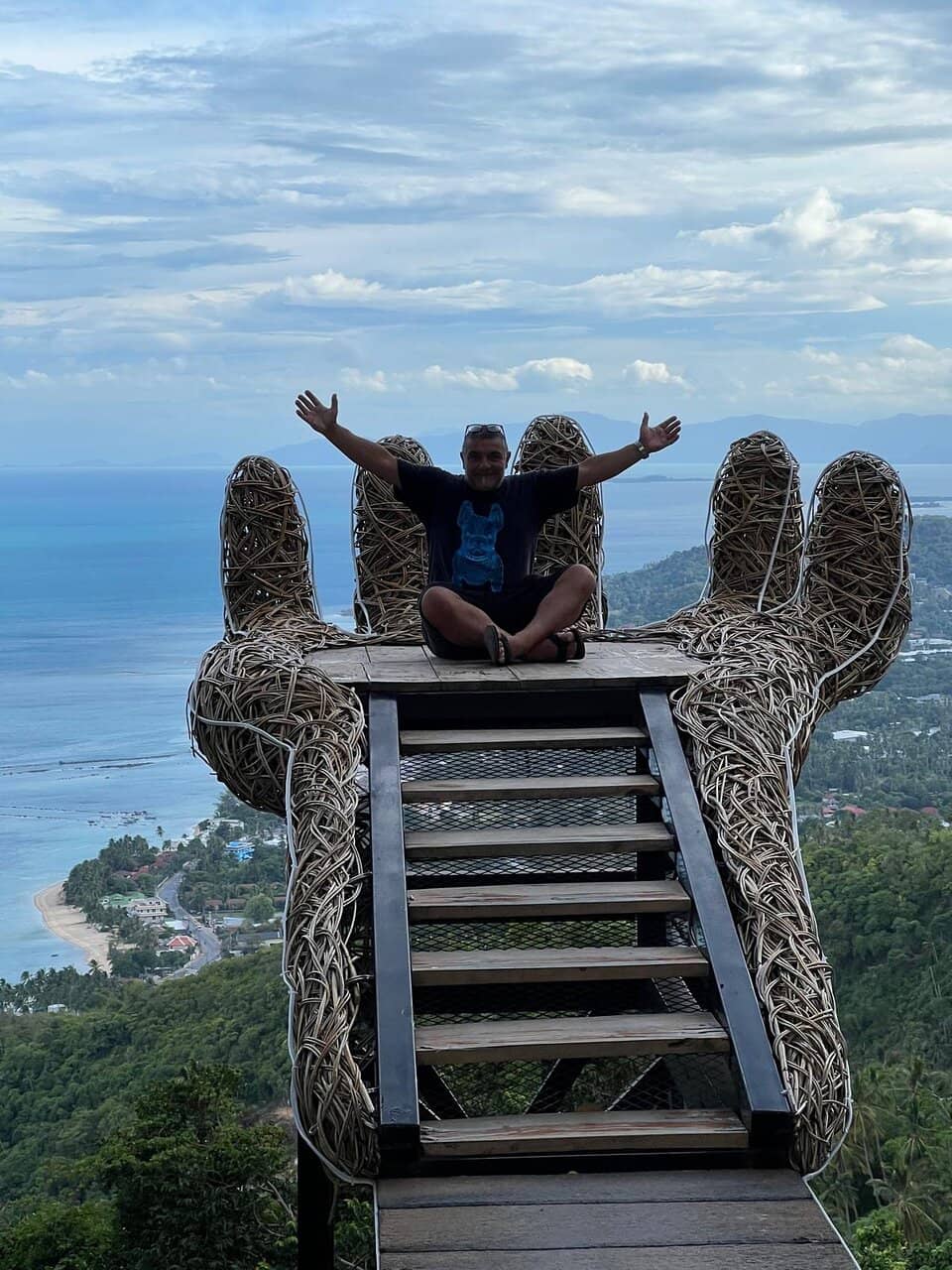 The Giant Hand Viewpoint