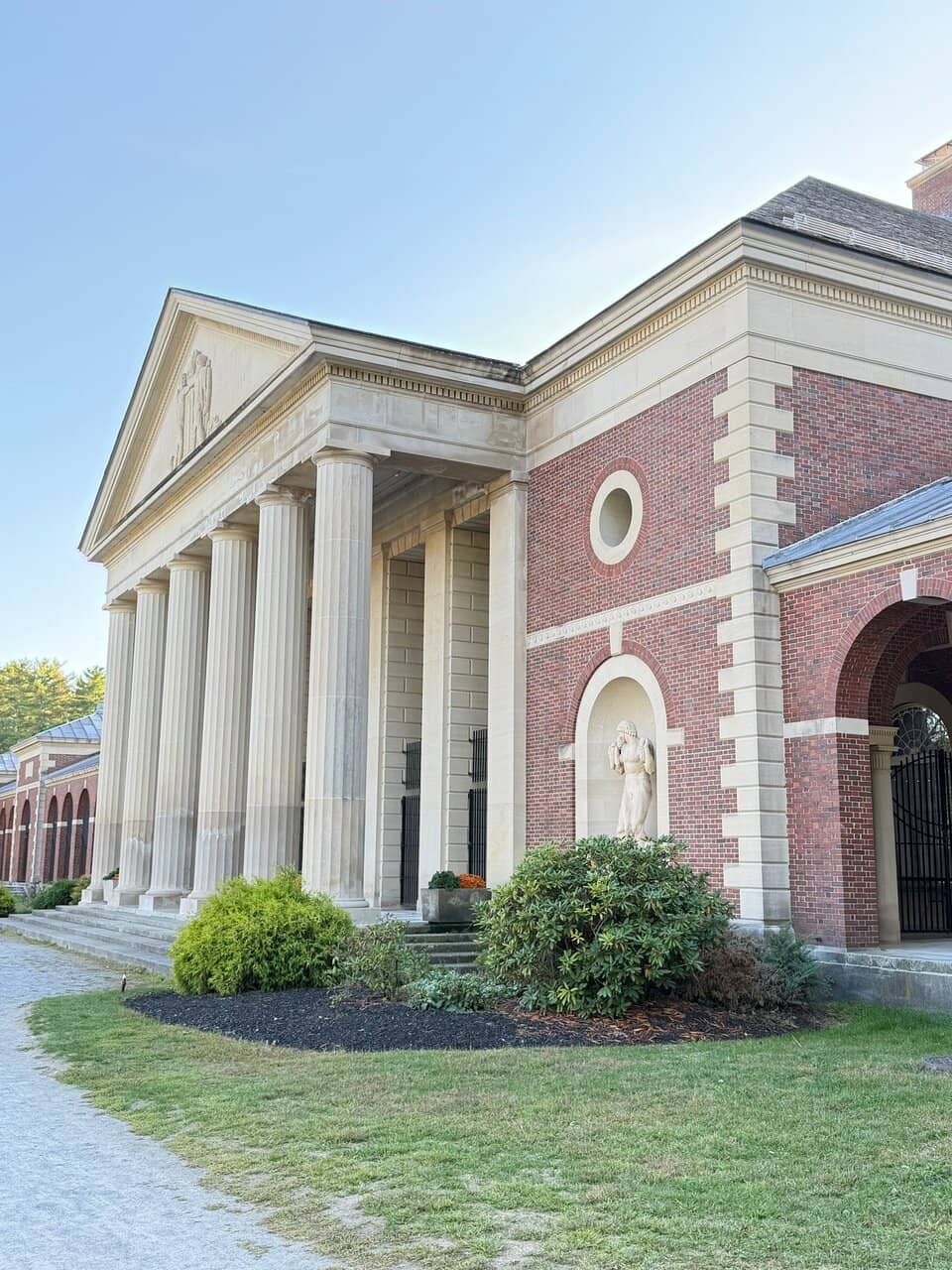 Peerless Pool Complex