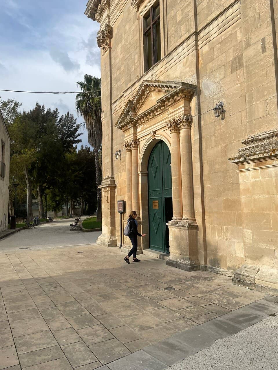 Charming Alleys and Squares