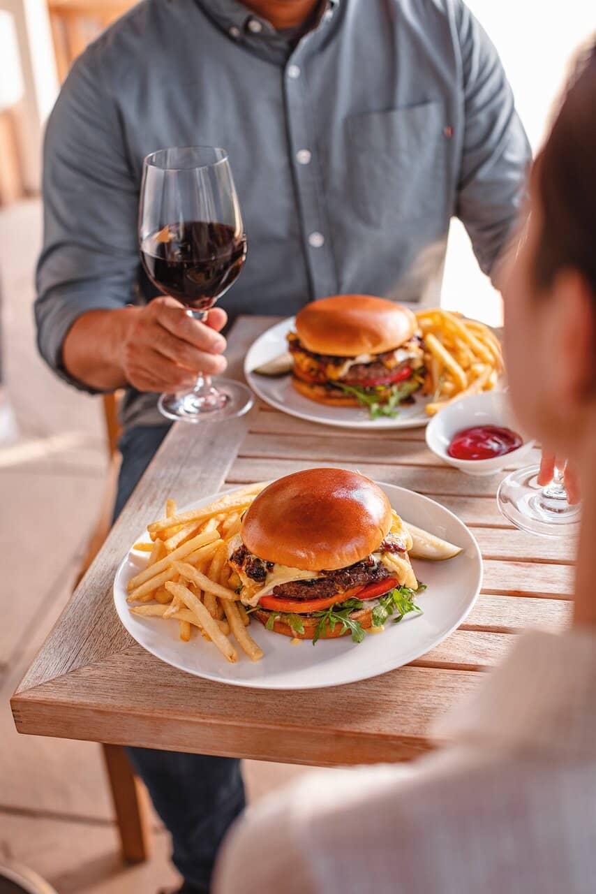 Iconic Isosceles Blend