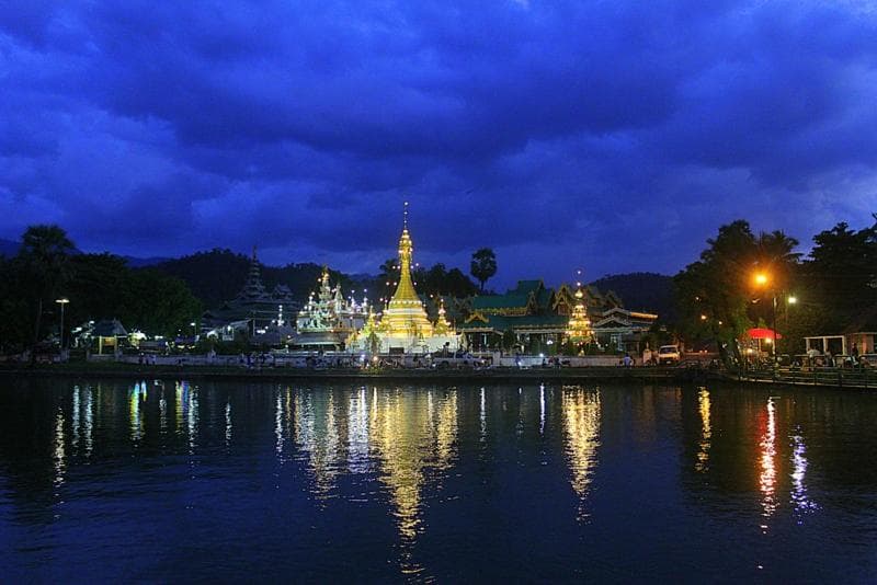 จองคำยามค่ำ