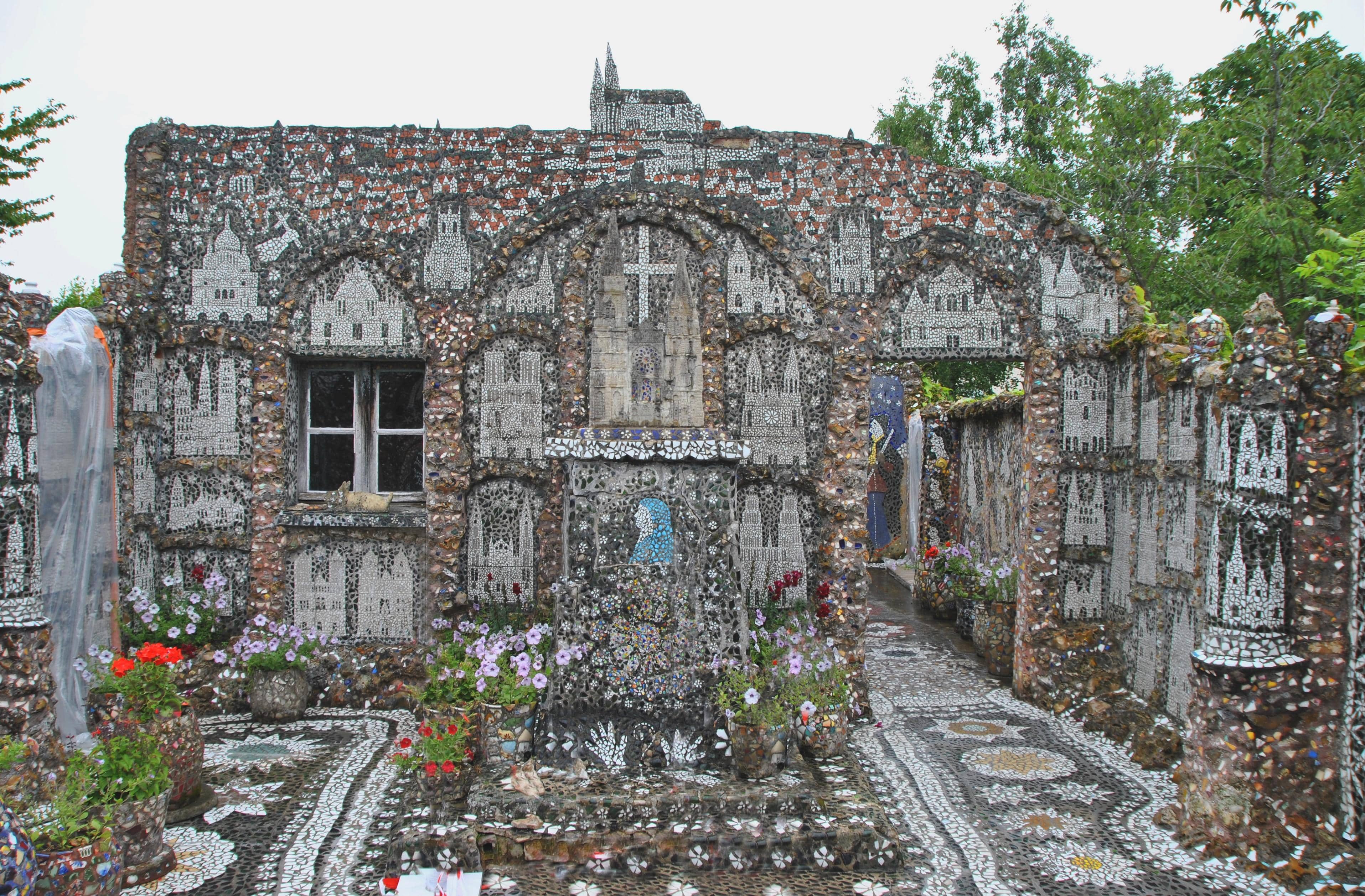 The Mosaic House Exterior