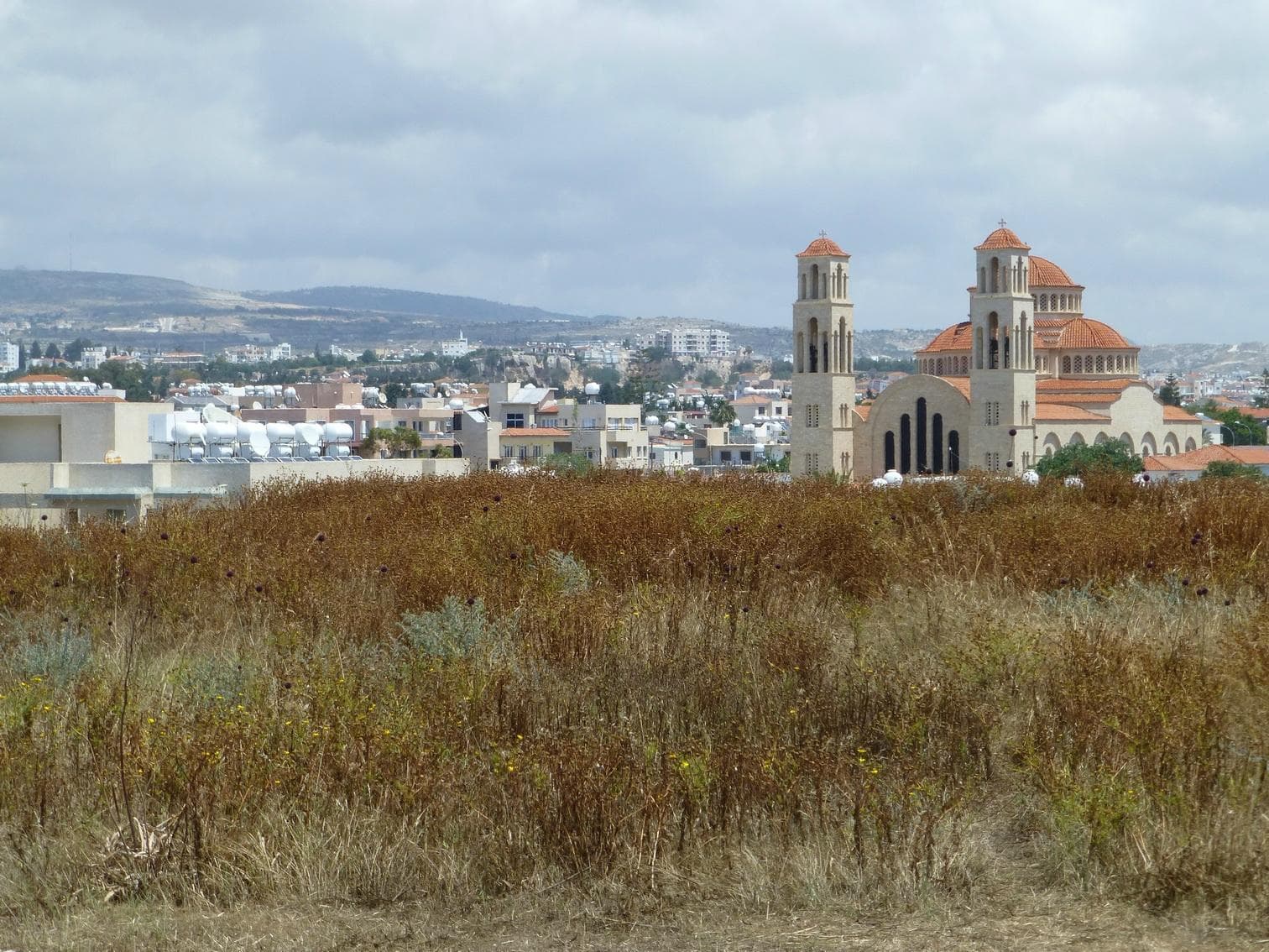Near the catacombs "fabrica hills"-to see.
