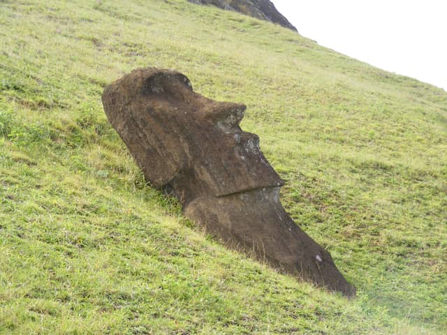 Wulkan Rano Raraku Rano Raraku Moai Quarry (2026) – Best of TikTok, Instagram & Reddit ...
