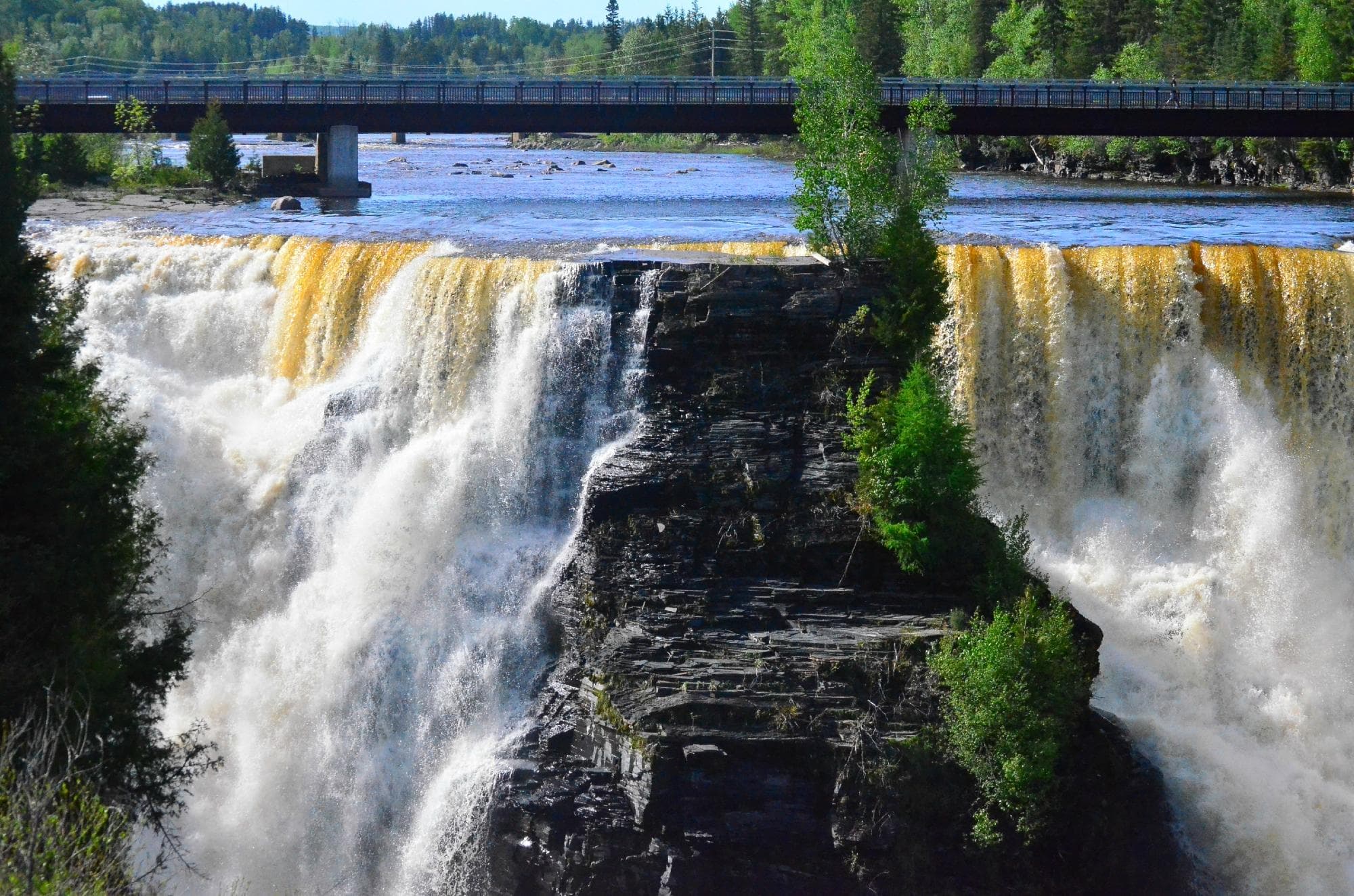 Kakabeka Falls