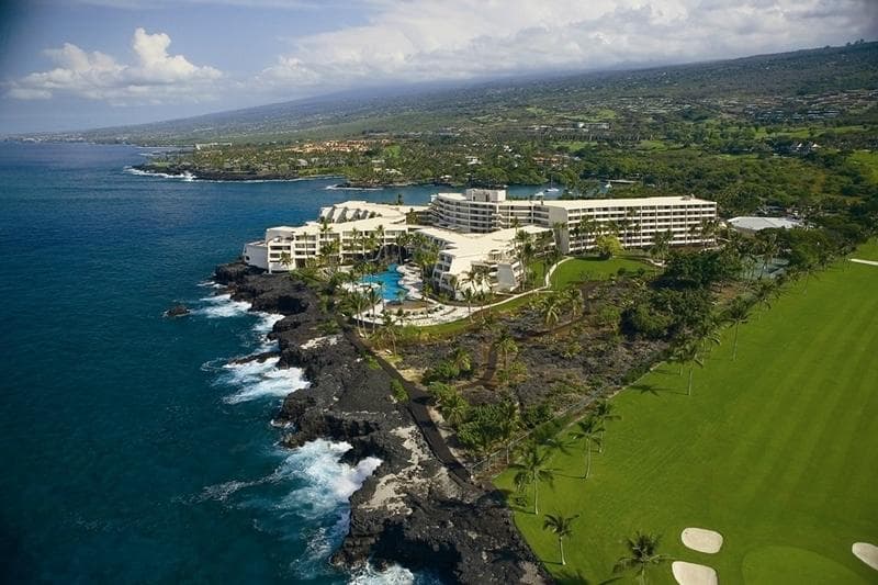 The Sheraton Kona Resort. We are in the lawn in front!