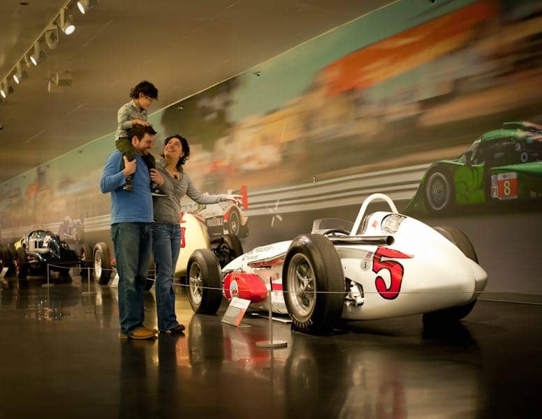 Vintage & Classic Cars