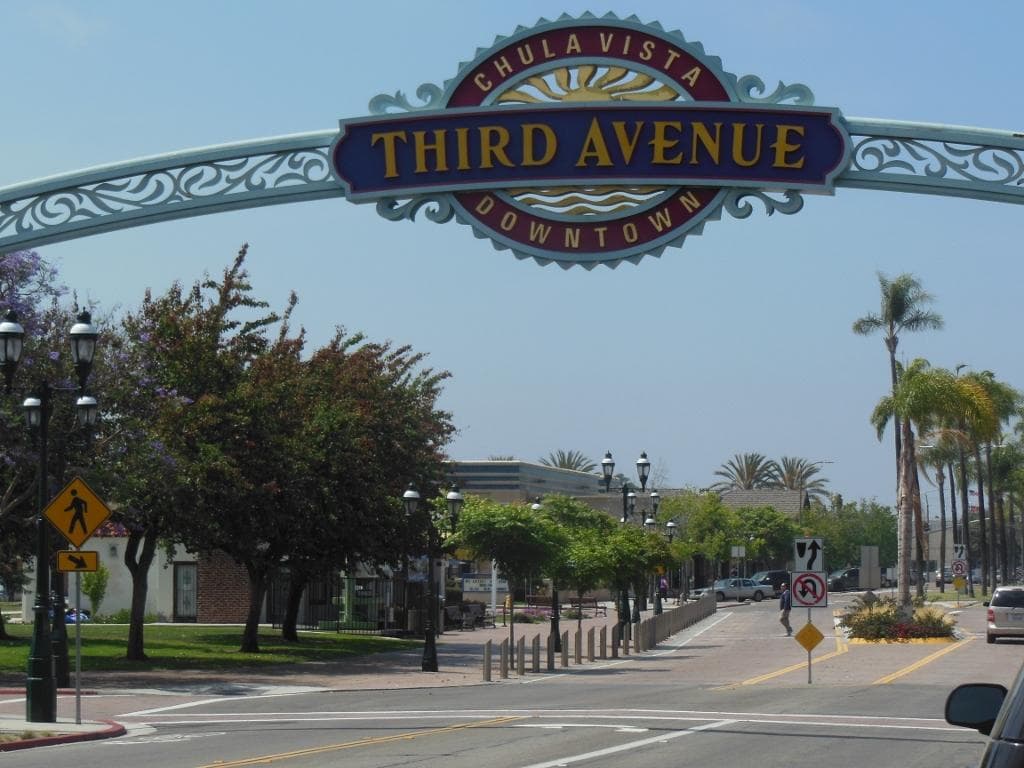 Beautiful Third Avenue looking northernly