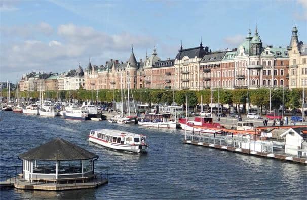 Elegant Waterfront Promenade