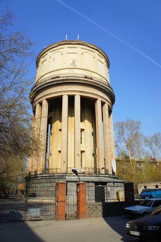 монументальное сооружение