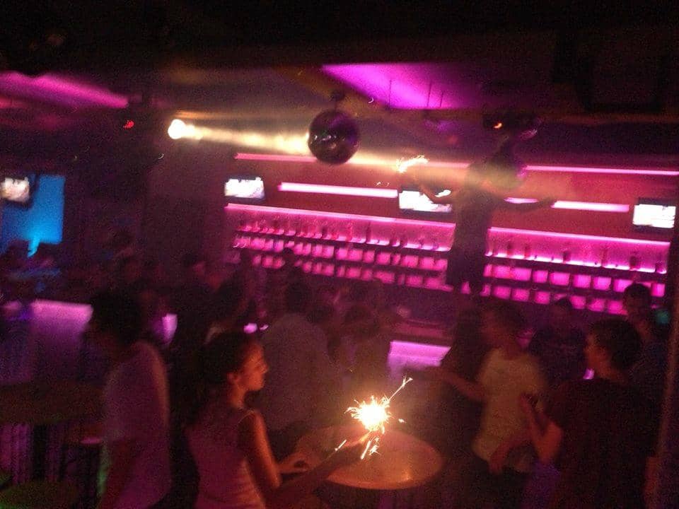 Vibes Bar
