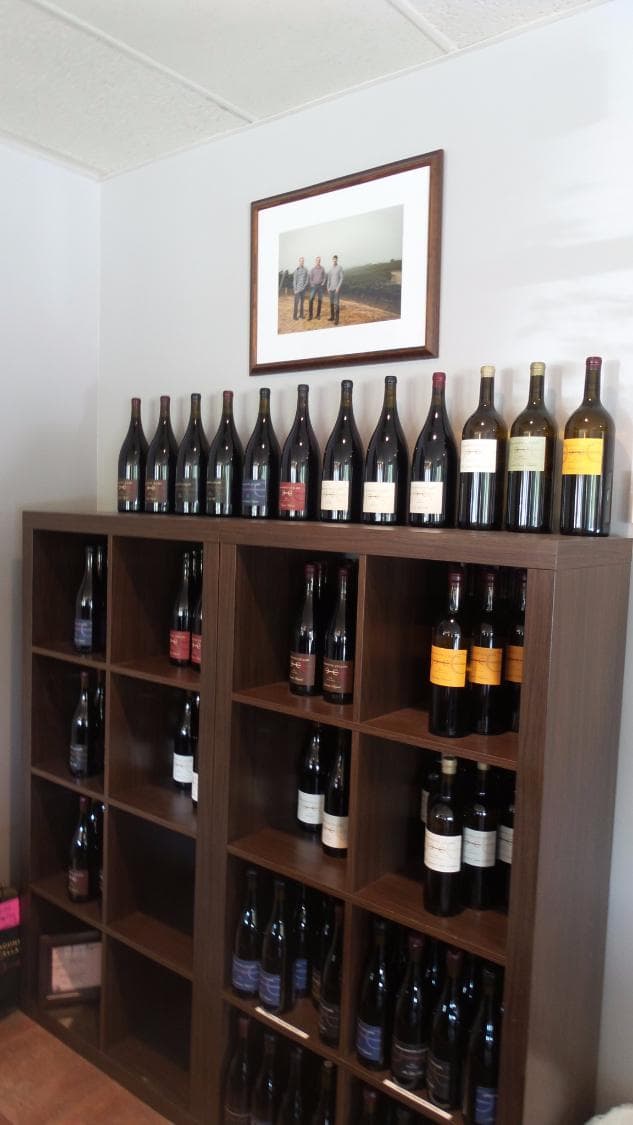 tasting room