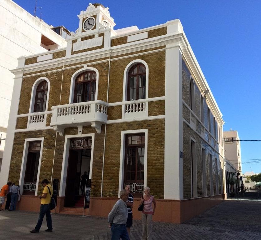La Casa Amarilla Arrecife Lanzarote, antiguo Cabildo de Lanzarote
