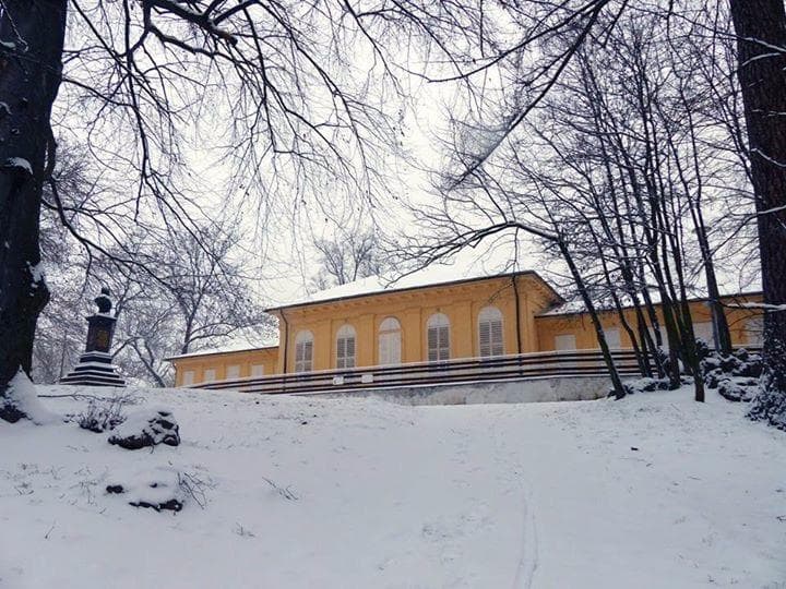 Lochotinsky pavilon se sini pratelstvi - old spa