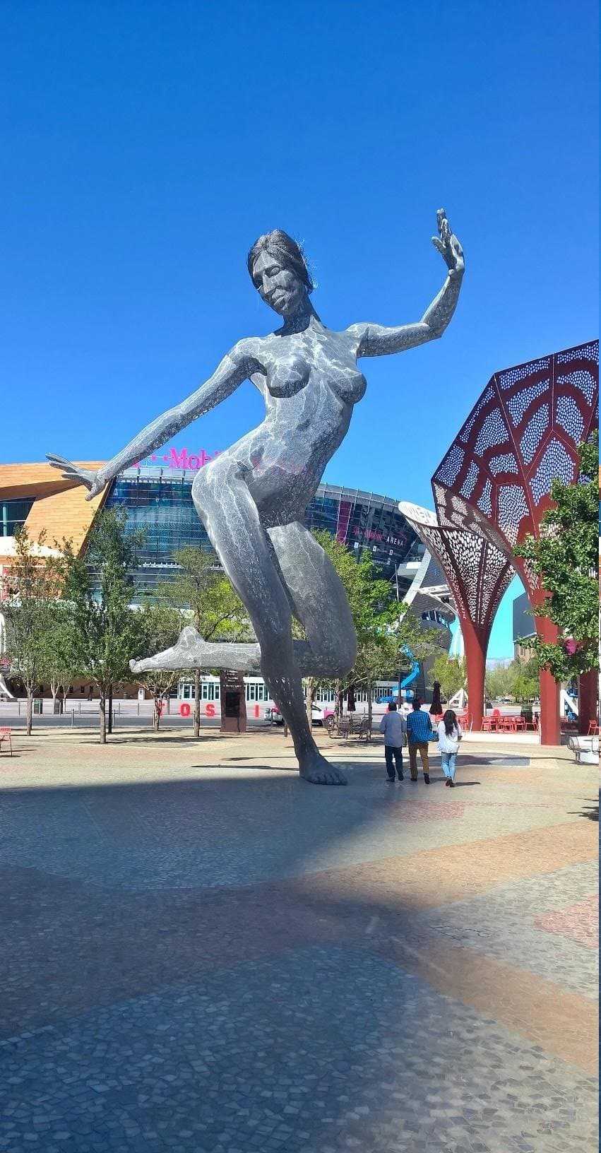 Dancer statue at Le Parq