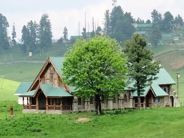 St Mary's Church Gulmarg - the exterior