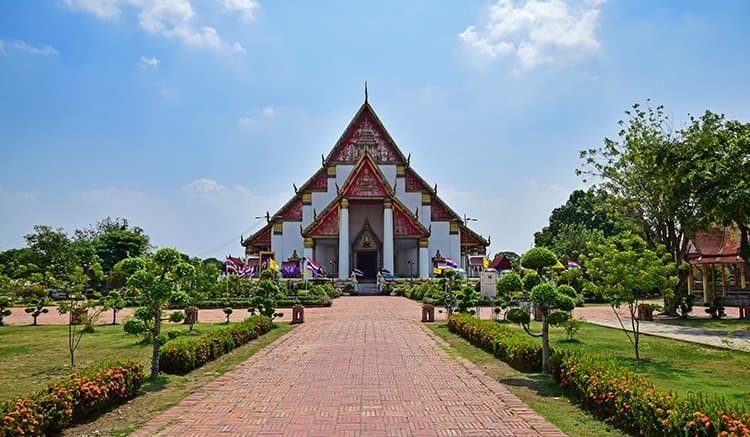 วิหารพระมงคลบพิตร