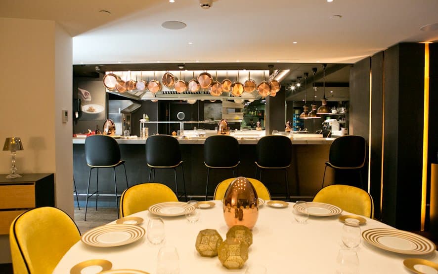 Caelis_barra en la cocina_nueva ubicación_new location