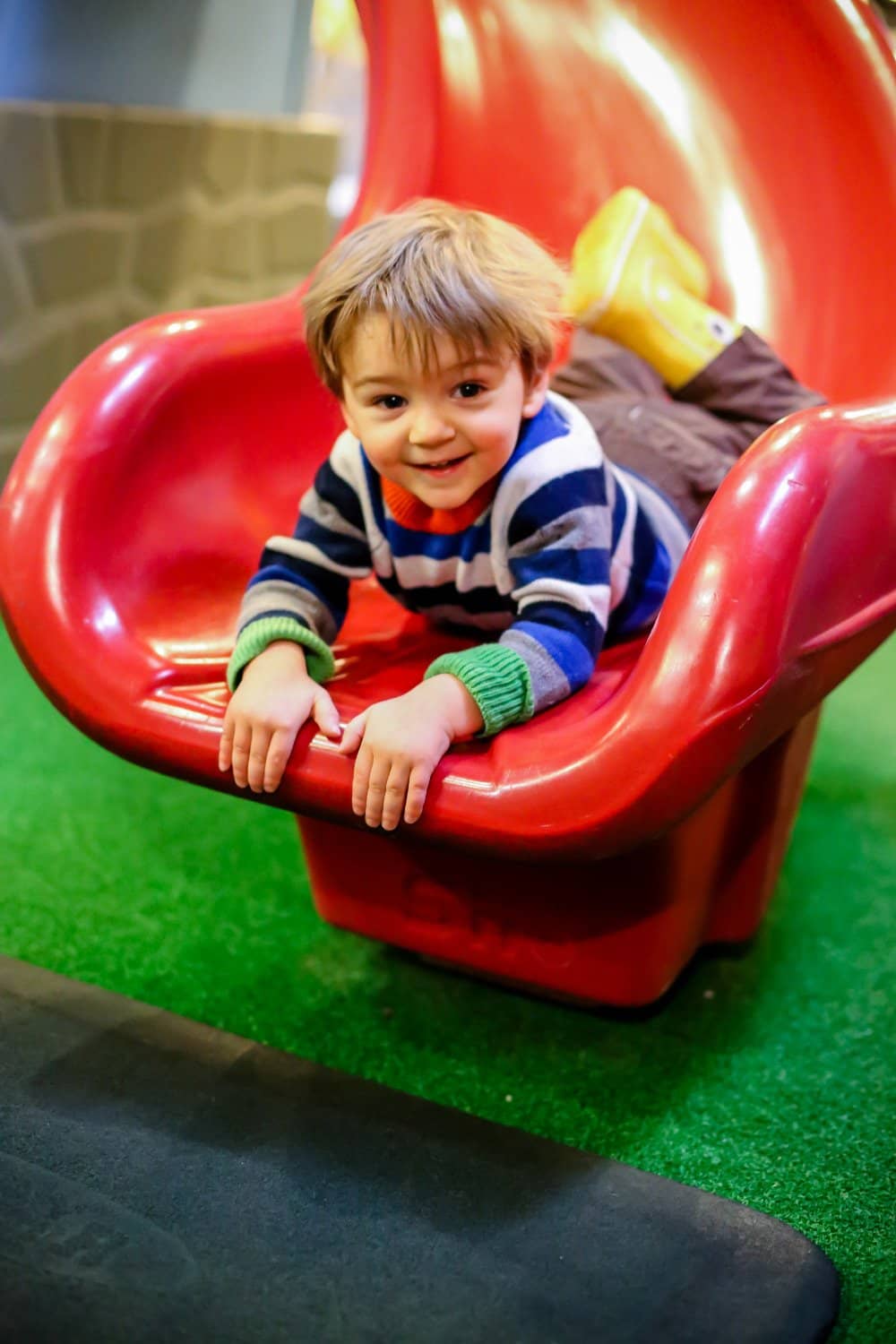 Play Market & House