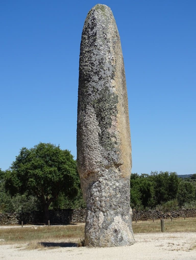 05_MENIR DA MEADA