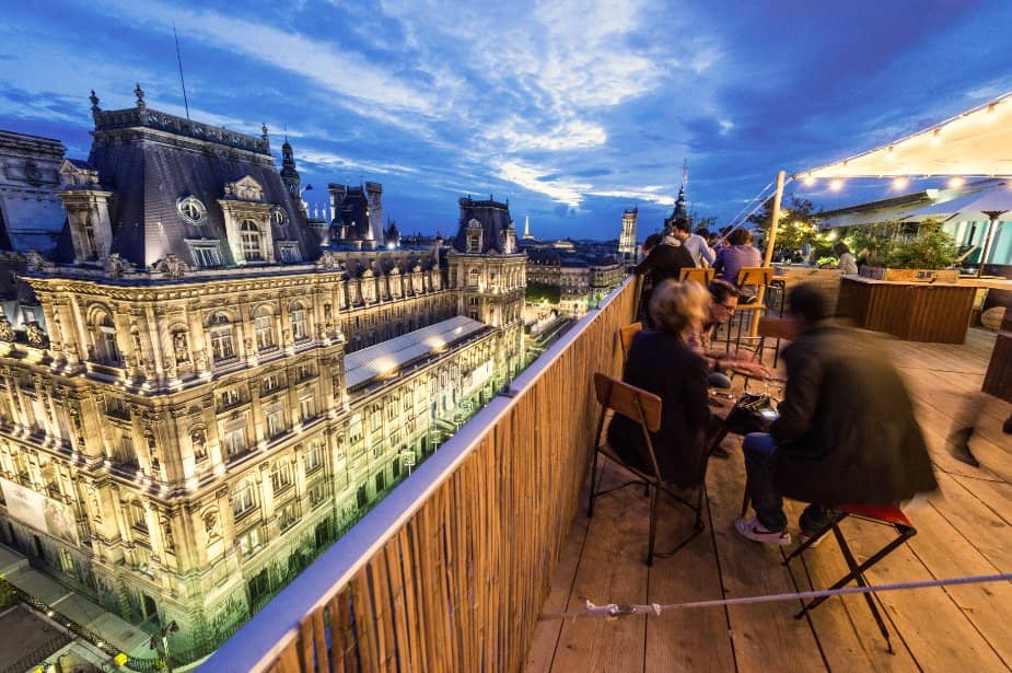 Diverse Product Selection