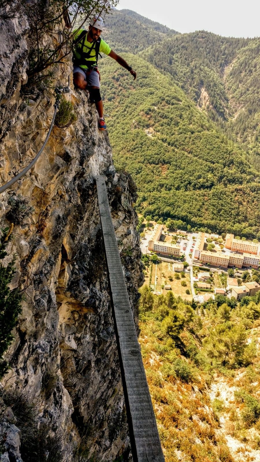 Via entre pote et Marc, notre guide!