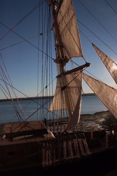 Maqueta del Mimosa, el velero que trajo a los primeros colonos en 1865.